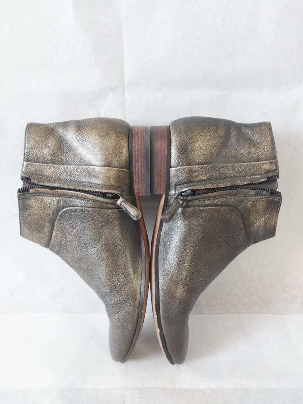 Cole Haan Allen Metallic Burnished Bronze Leather Women Zip Ankle Bootie 7.5 B